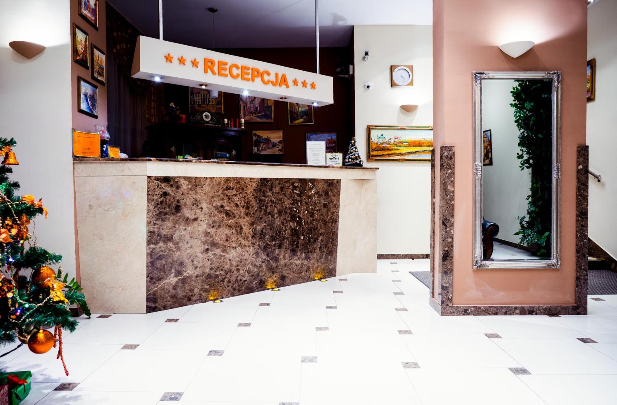 Hotelslublin Luaran gambar