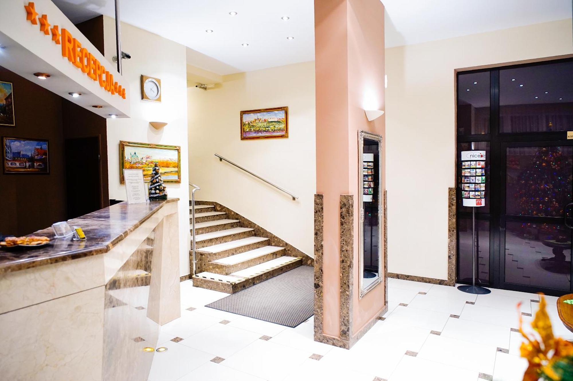 Hotelslublin Luaran gambar